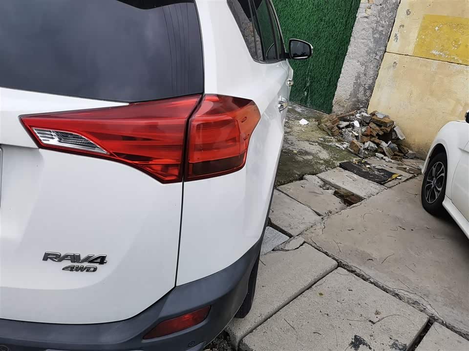 Toyota RAV4 Rongfang