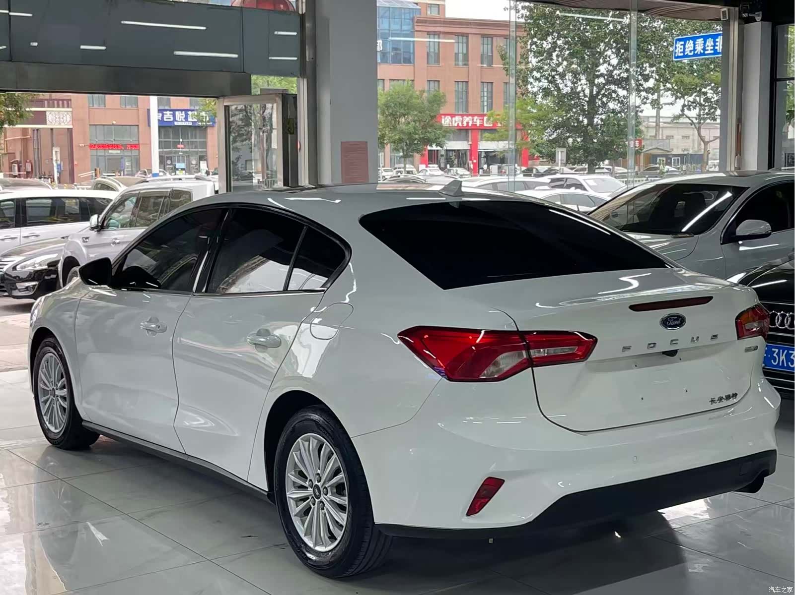 Ford Focus, 2019 все фото