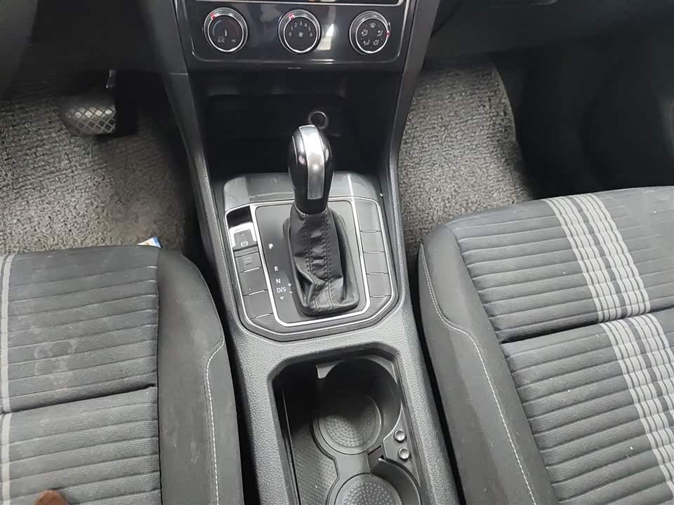 Volkswagen Golf*Jiayu