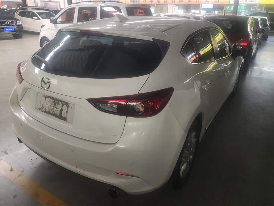Mazda 3 Angkesaila