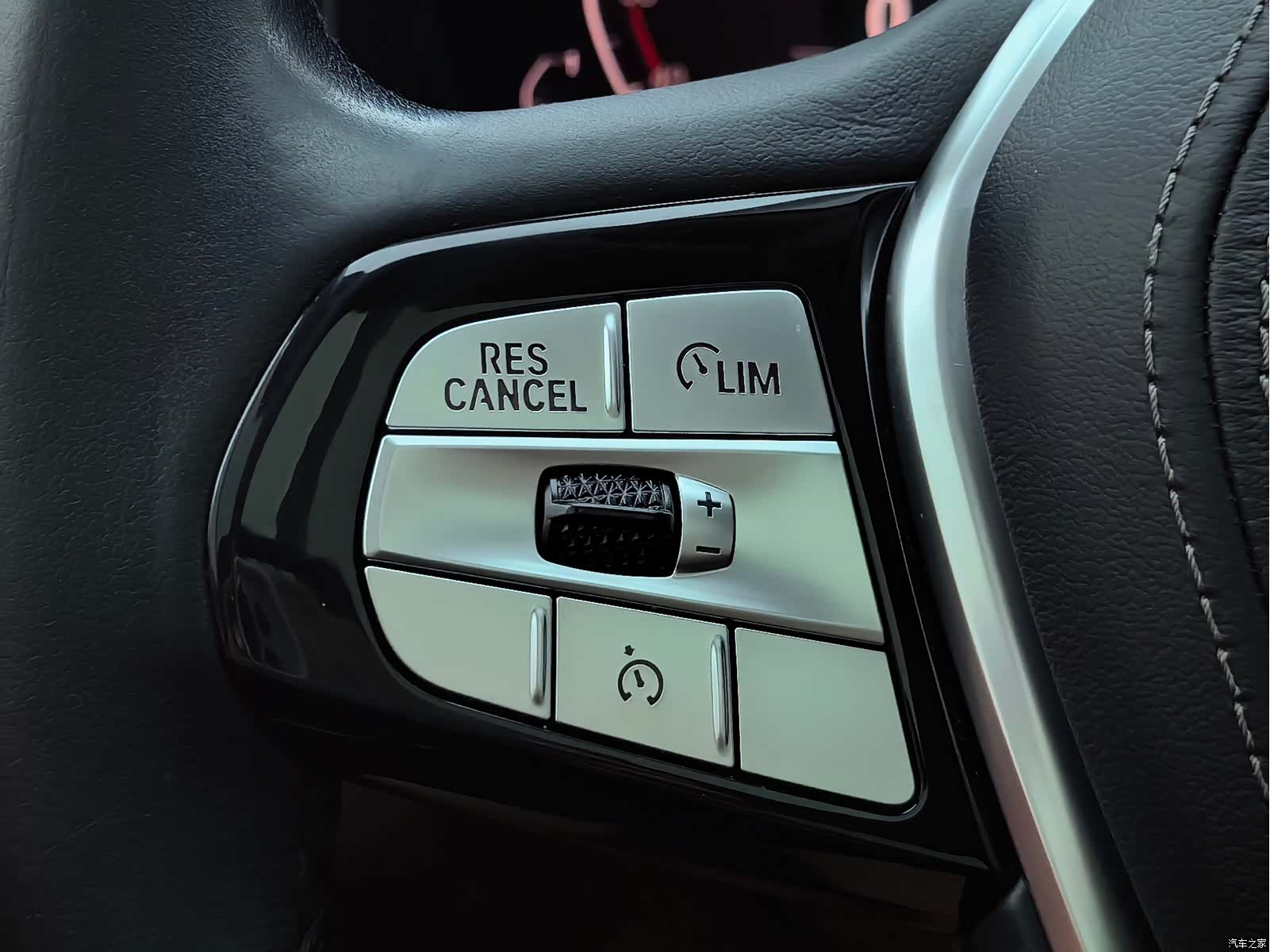 BMW 5 Series, 2020 31
