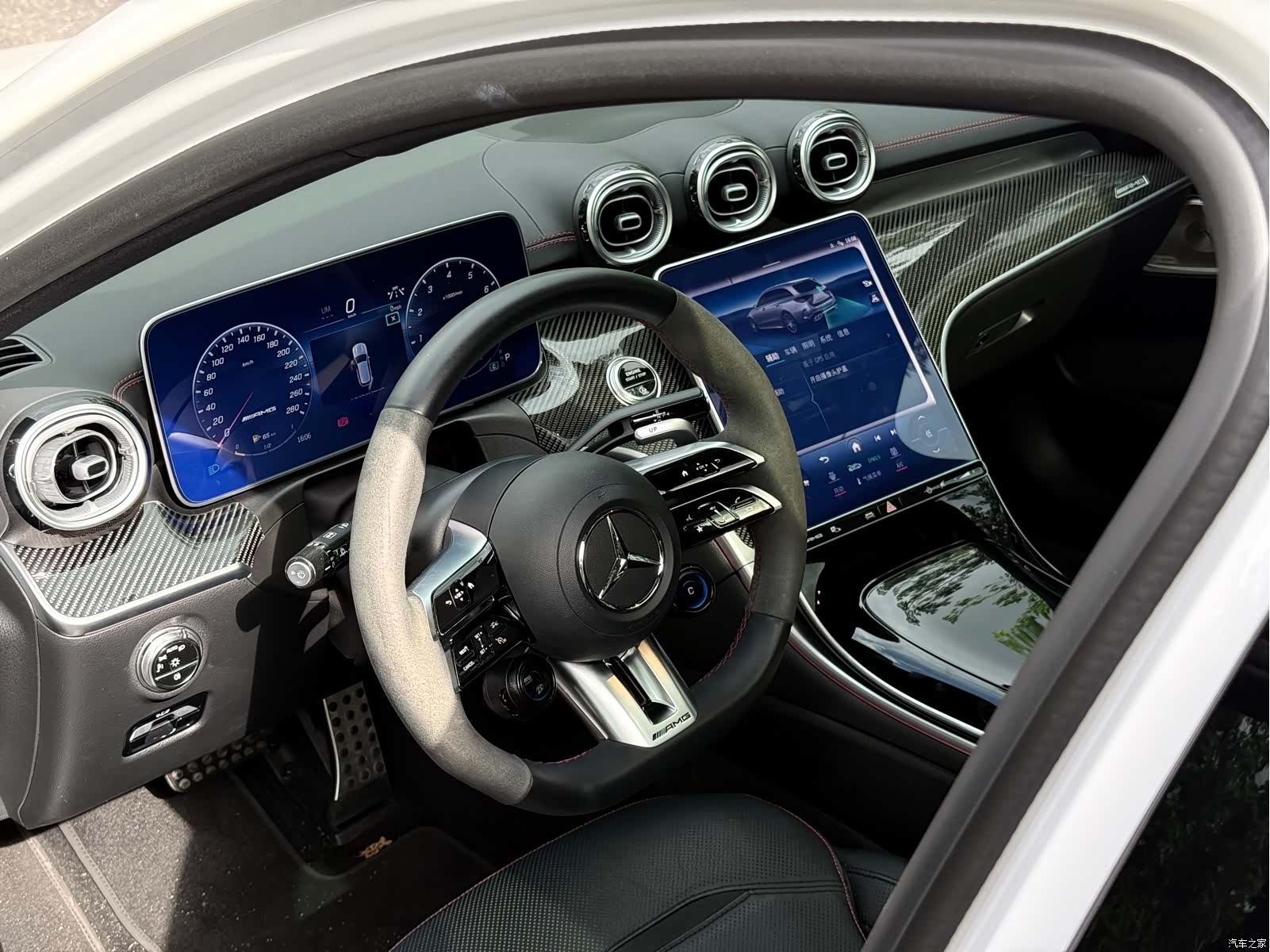 Mercedes-Benz C-Class, 2024 12