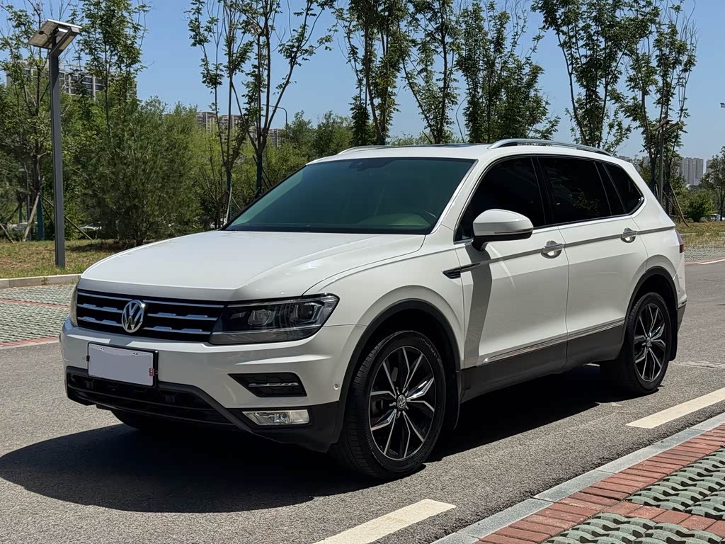 Volkswagen Tiguan L