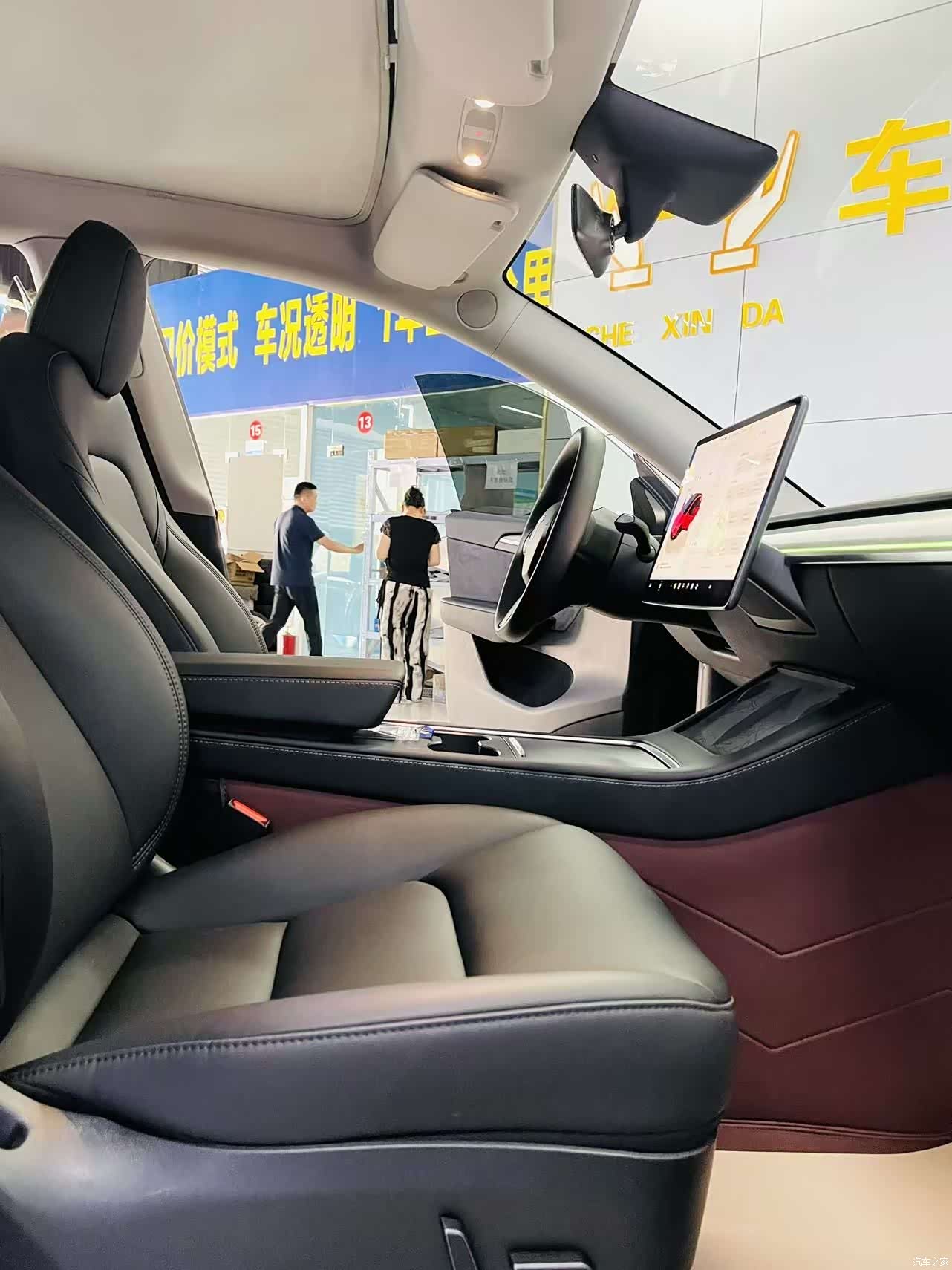 Tesla Model Y, 2024 6