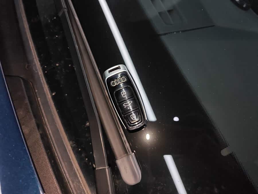 Audi A7L 2023, фото 11