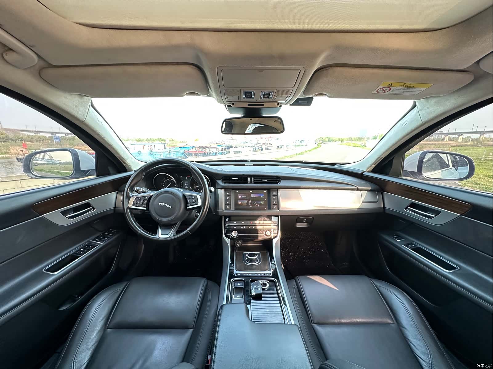 Land Rover XFL, 2018 7