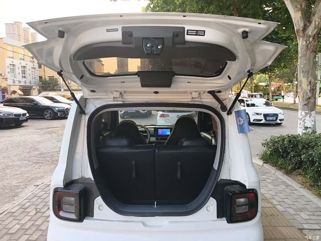 Geely Panda, 2025 19