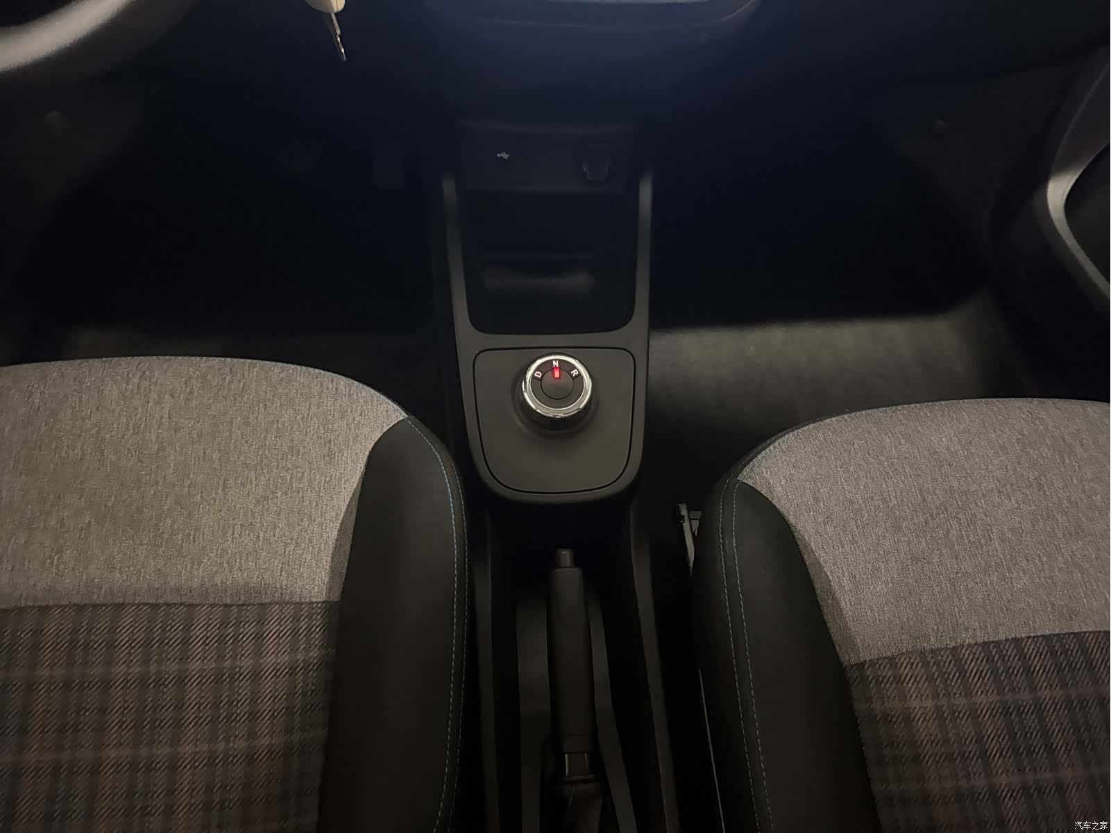 DongFeng EX1, 2022 11