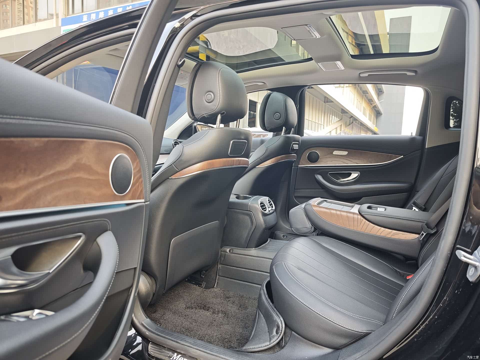 Mercedes-Benz E-Class, 2019 7