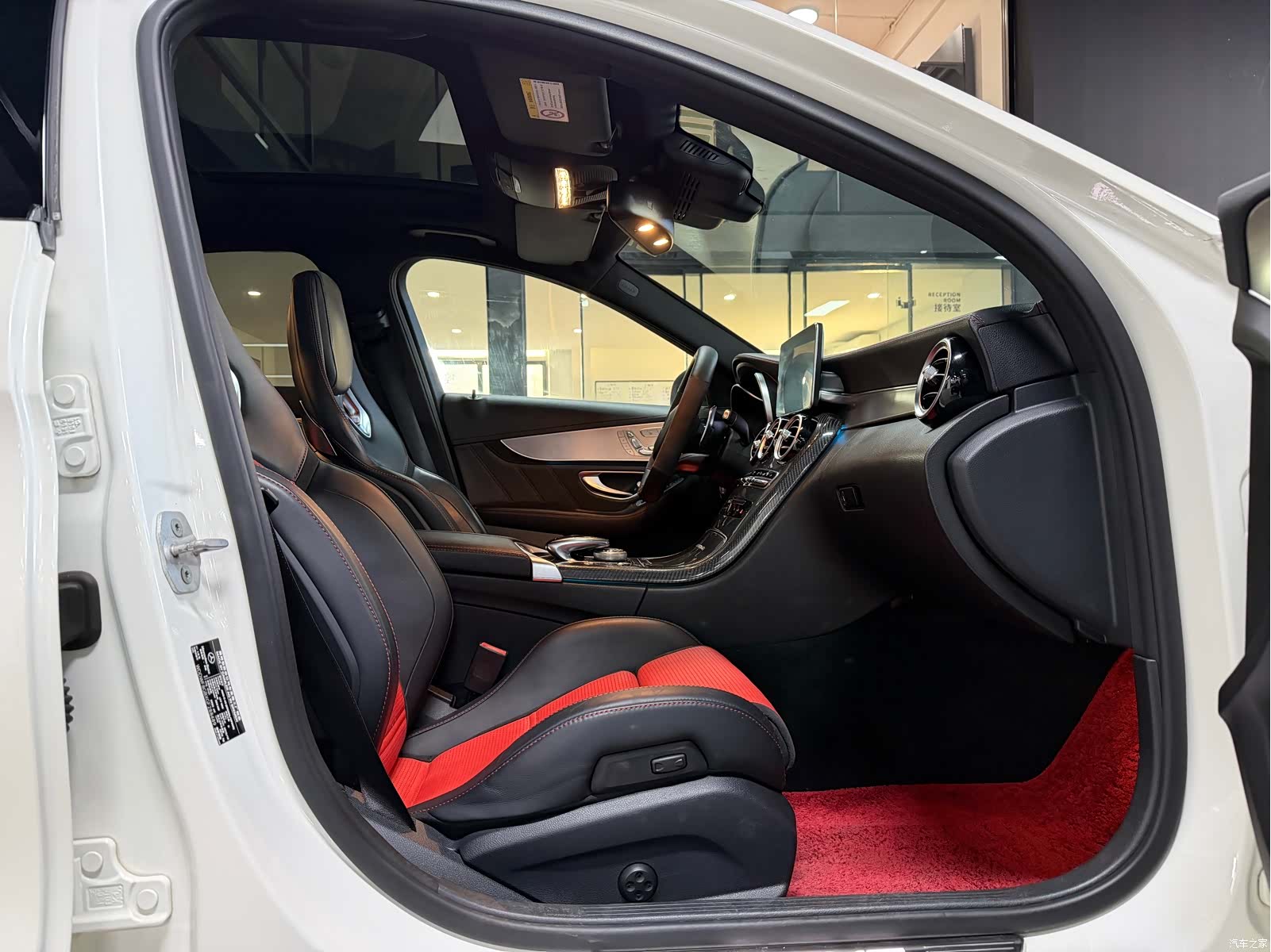 Mercedes-Benz C-Class, 2016 9