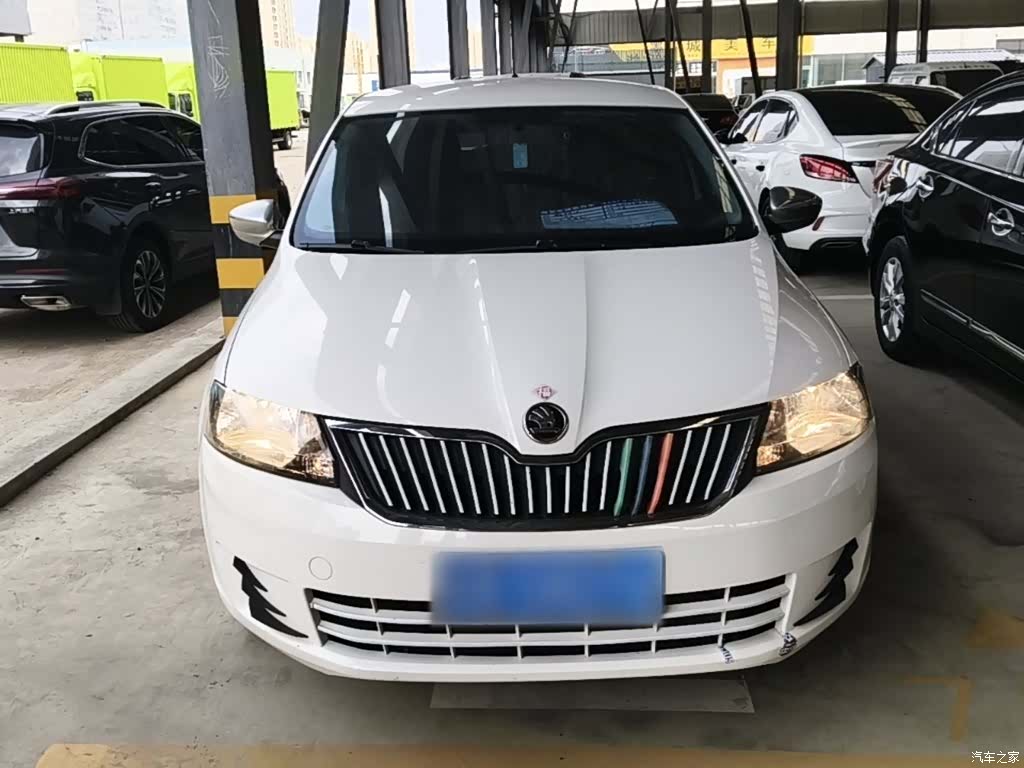 Skoda Rapid, 2017 3