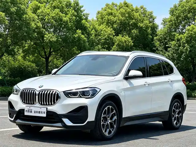 BMW X1 2023 — купить из Китая под заказ