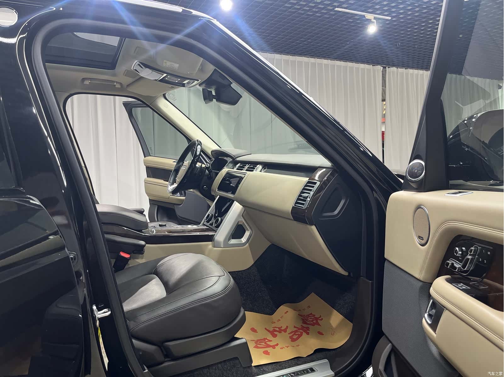 Land Rover Range Rover, 2022 12