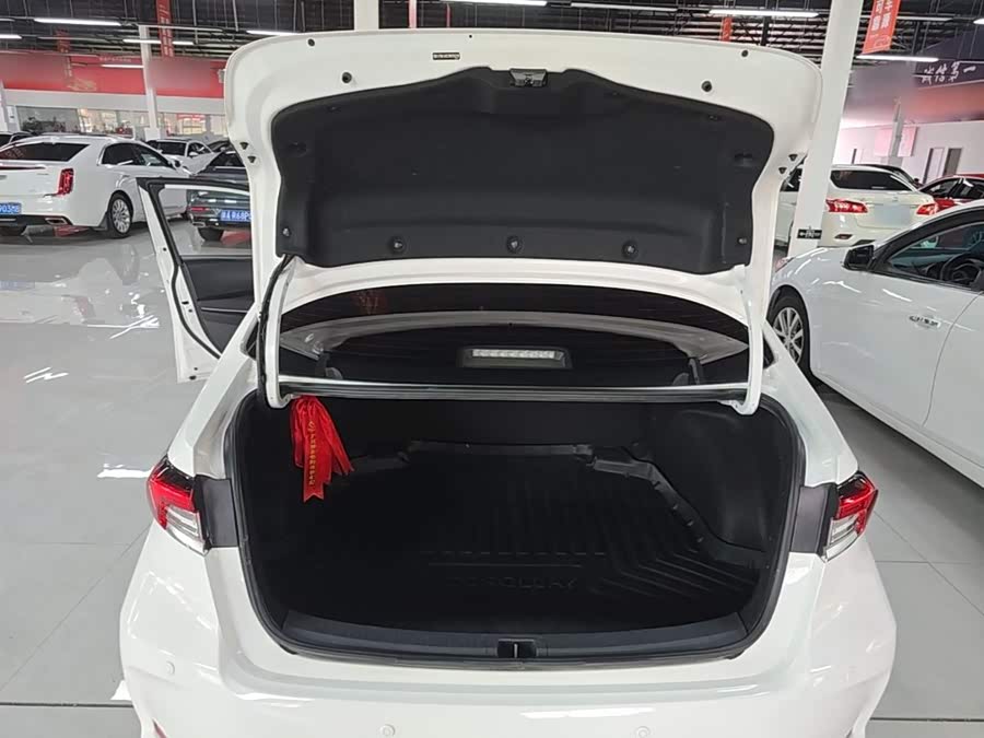 Toyota Corolla 2023, фото 15
