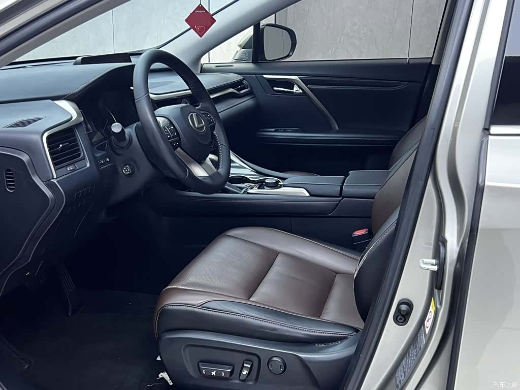 Lexus RX, 2018 4