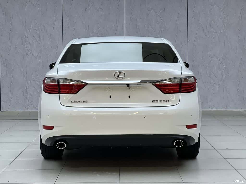 Lexus ES, 2014 11