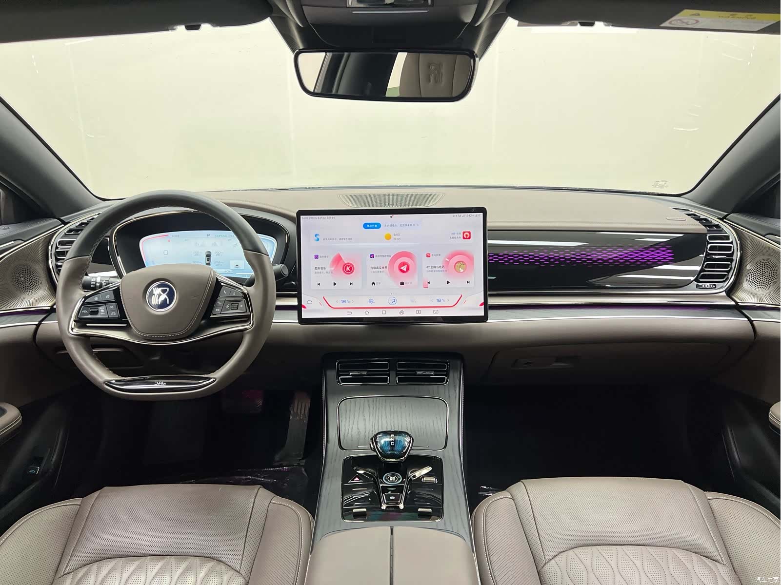 BYD Han, 2024 23