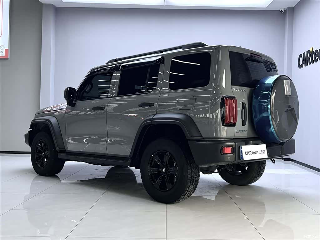Tank 300, 2022 4