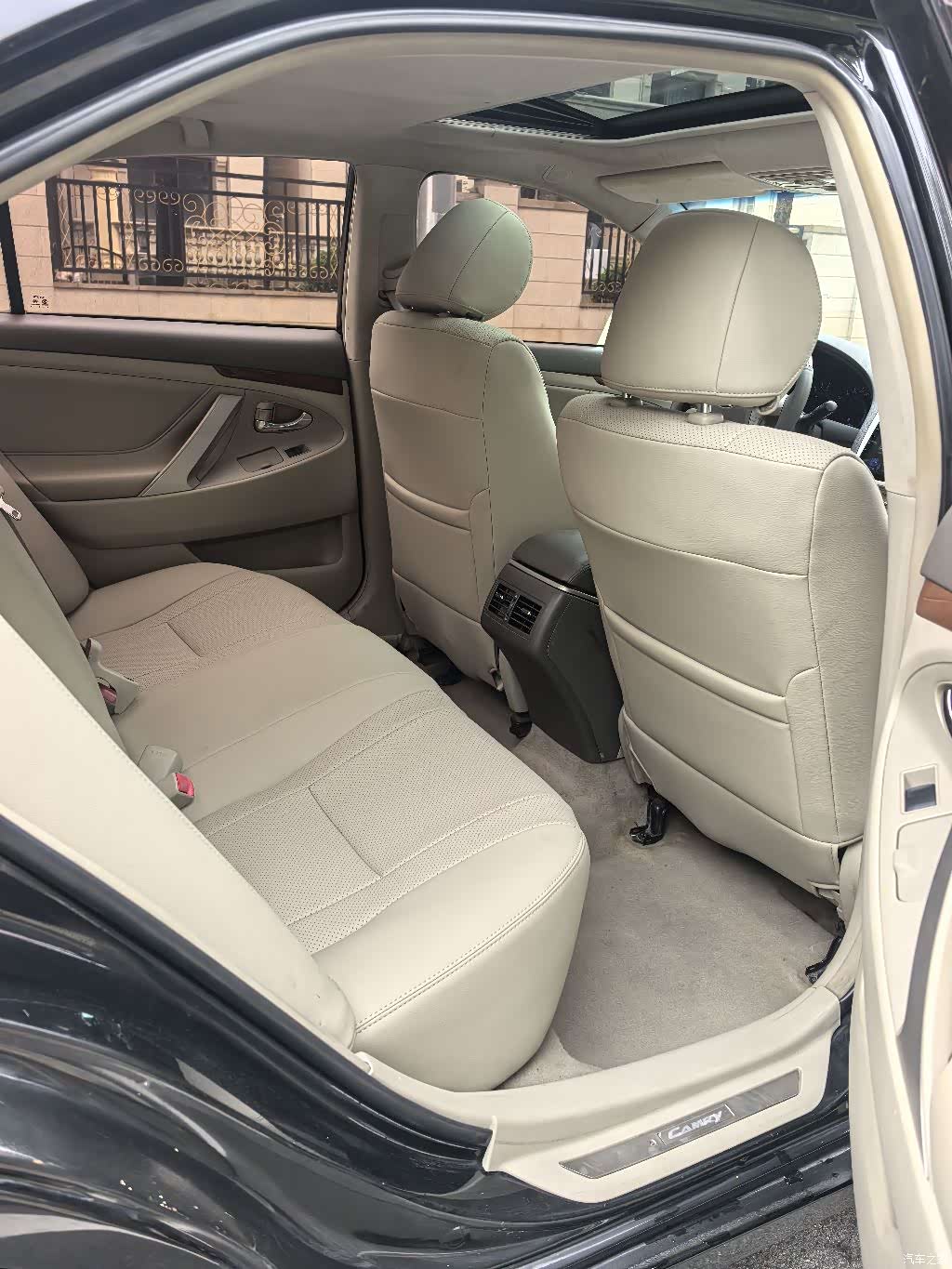 Toyota Camry, 2015 15