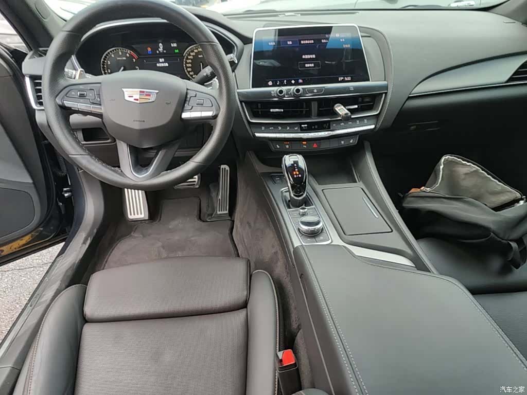 Cadillac CT5, 2020 10