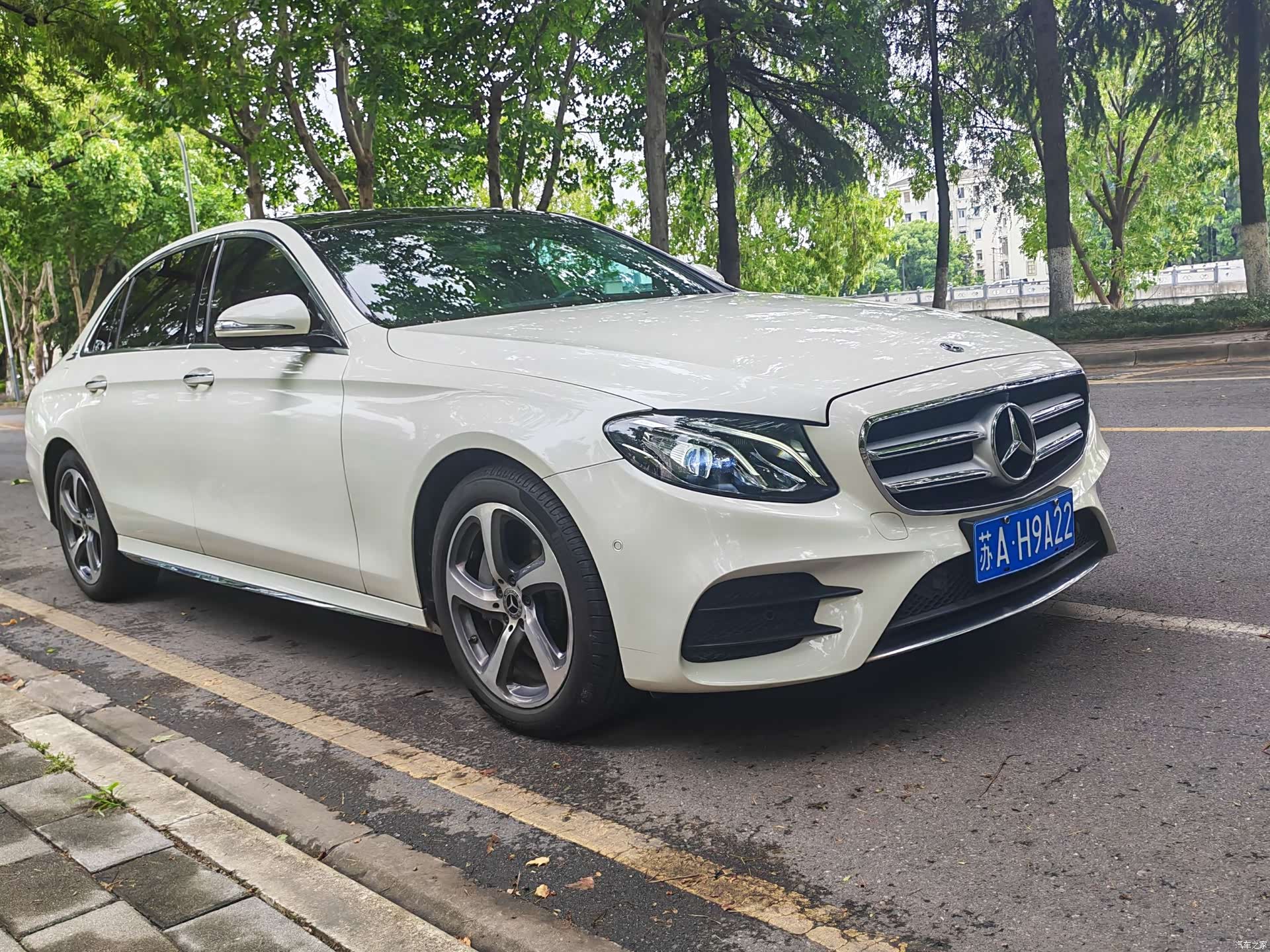 Mercedes-Benz E-Class, 2019 3