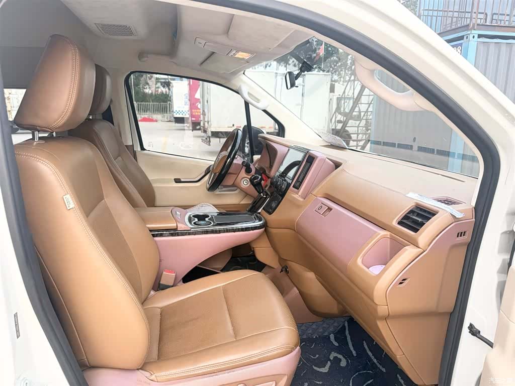 HIACE 13, 2022 все фото
