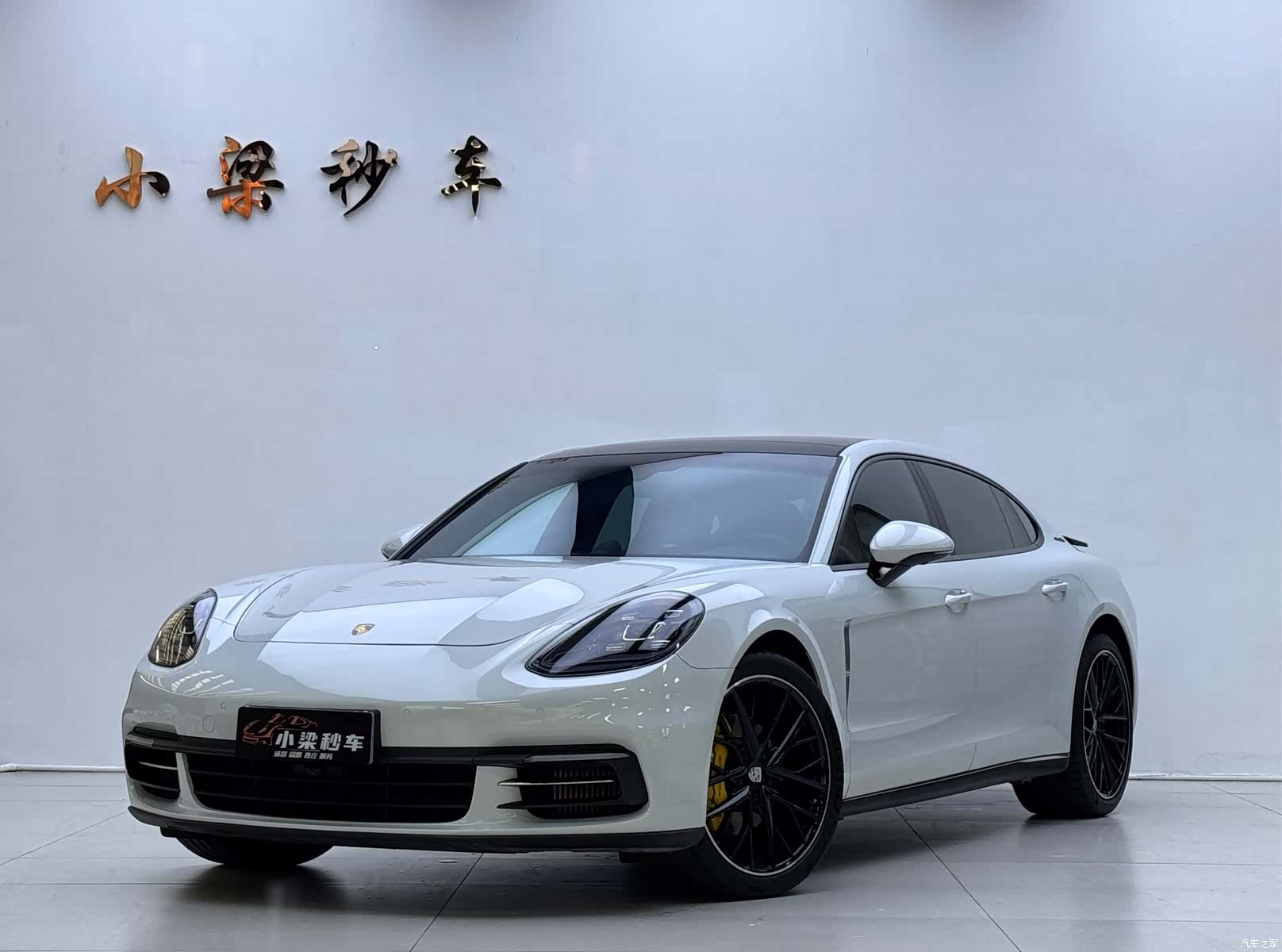Porsche Panamera, 2019 1