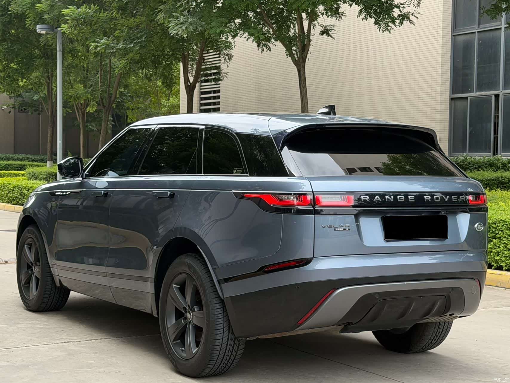 Land Rover Range Rover, 2019 18