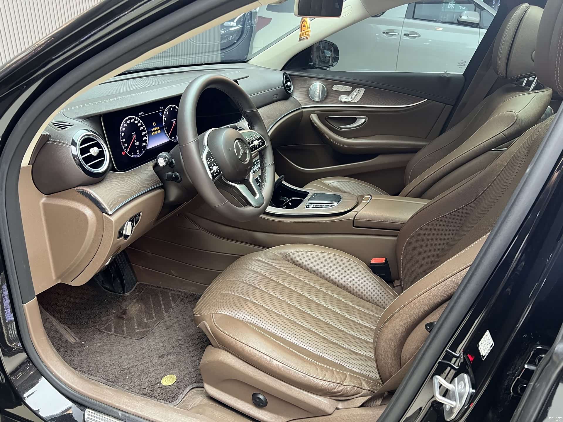 Mercedes-Benz E-Class, 2020 все фото