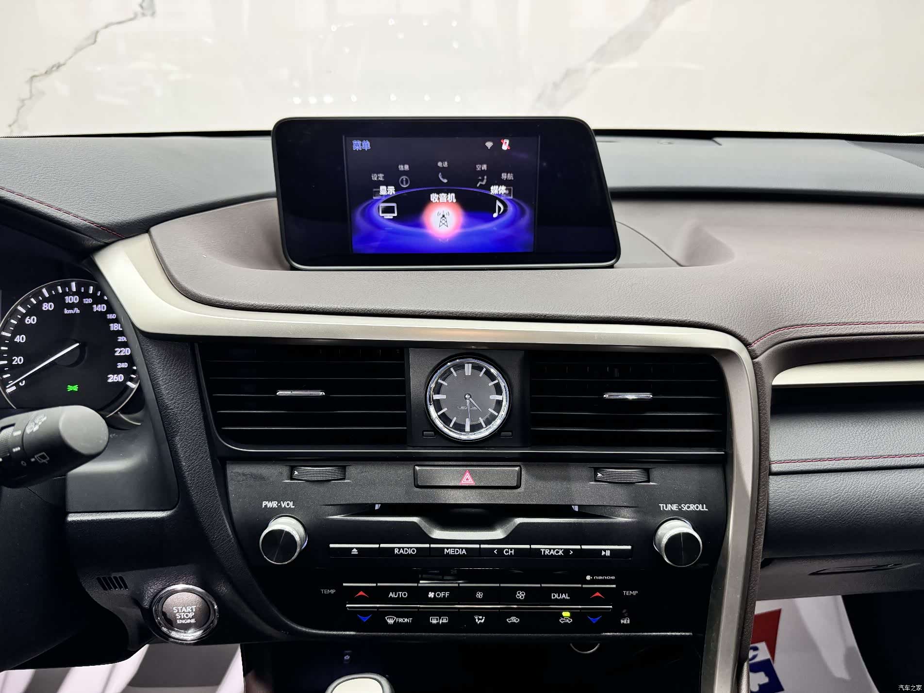 Lexus RX, 2019 14