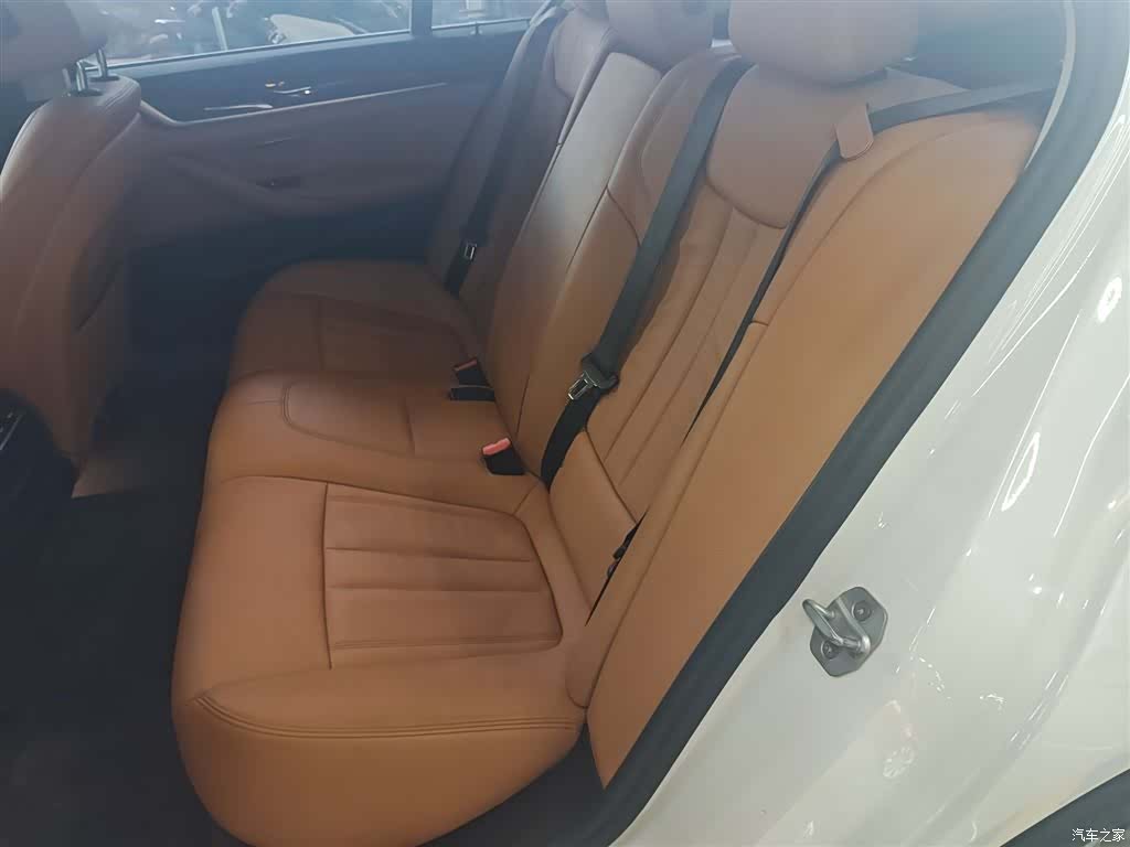 BMW 5 Series, 2017 13