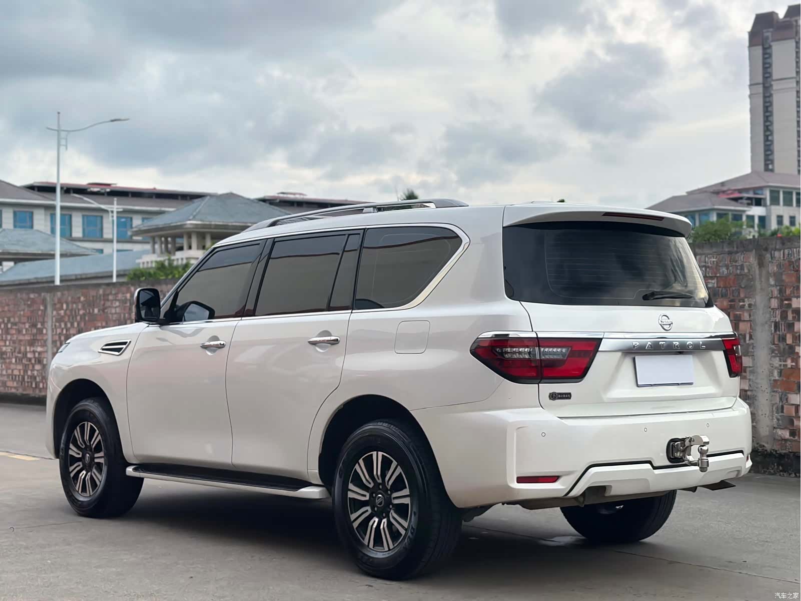 Nissan Patrol, 2020 4