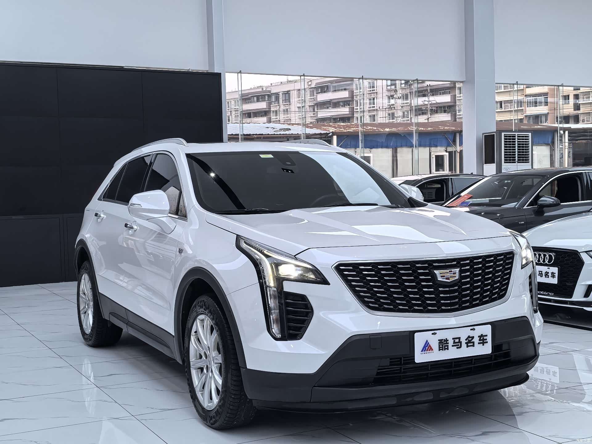 Cadillac XT4, 2021 3
