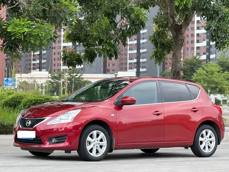 Nissan TIIDA