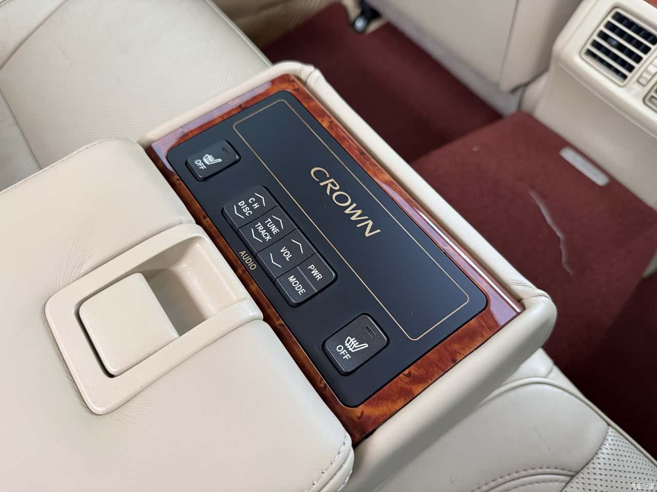 Toyota Crown, 2008 21