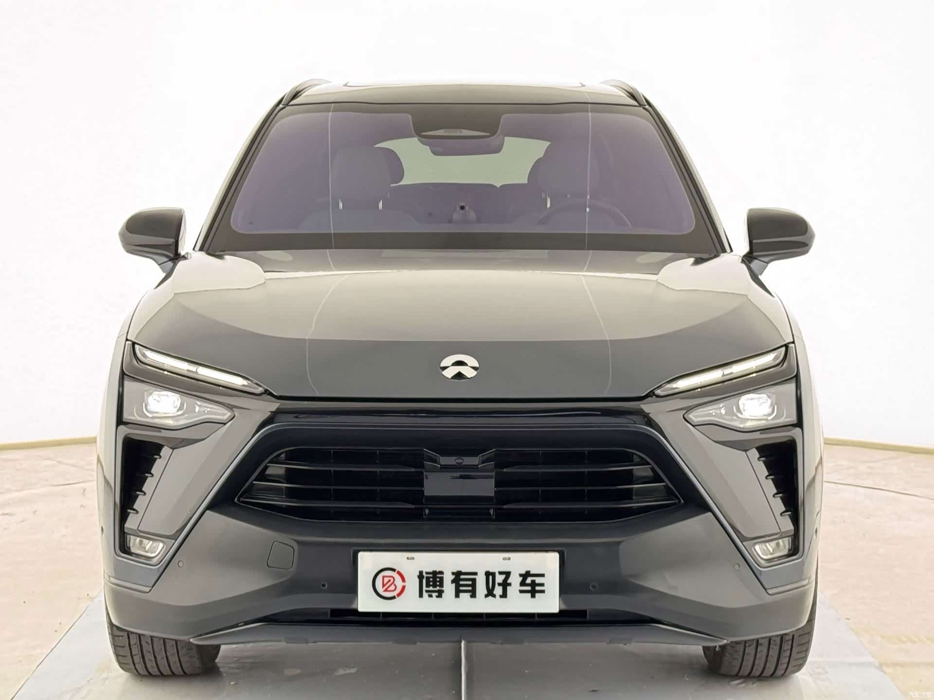 NIO ES8, 2021 10