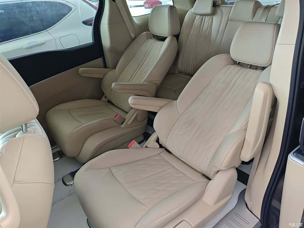 Buick GL8, 2023 13