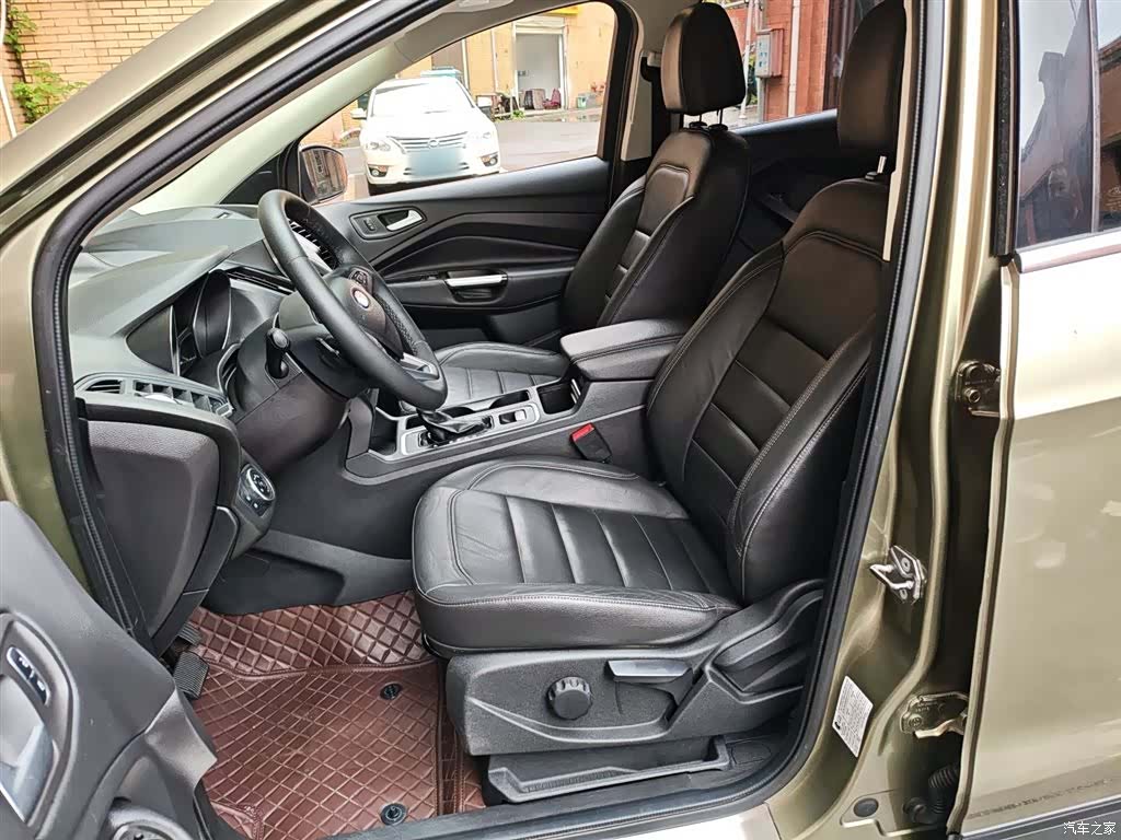 Ford Kuga, 2017 15