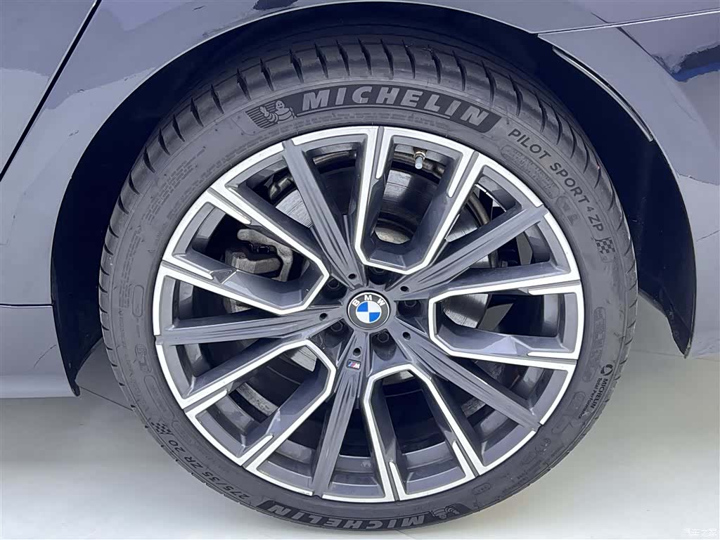 BMW 7 Series, 2021 11