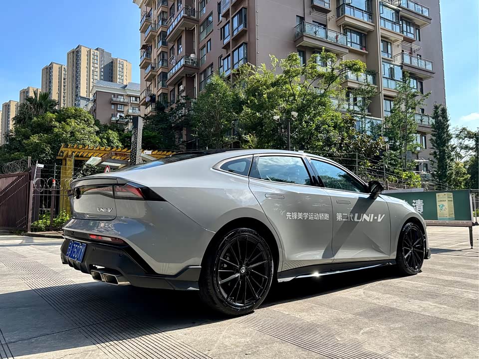 Changan UNI-V