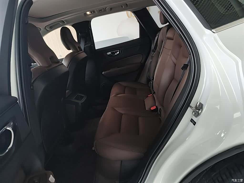 Volvo XC60, 2018 17