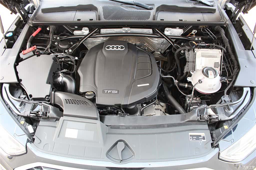 Audi Q5L, 2022 16
