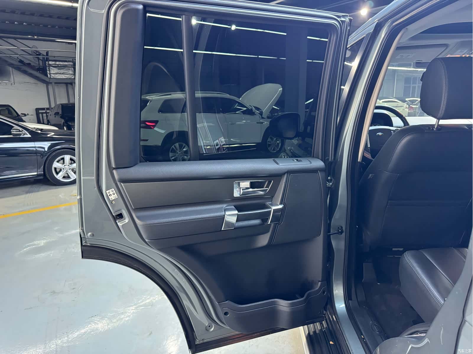 Land Rover Discovery, 2015 9