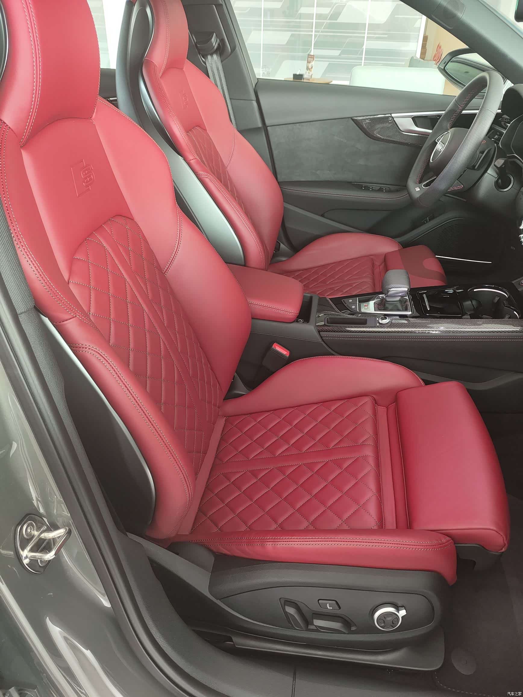 Audi S4, 2025 10