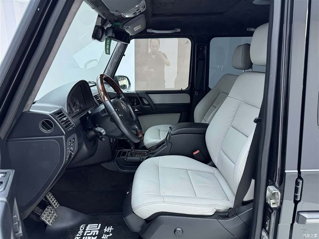 Mercedes-Benz G-Class, 2010 18