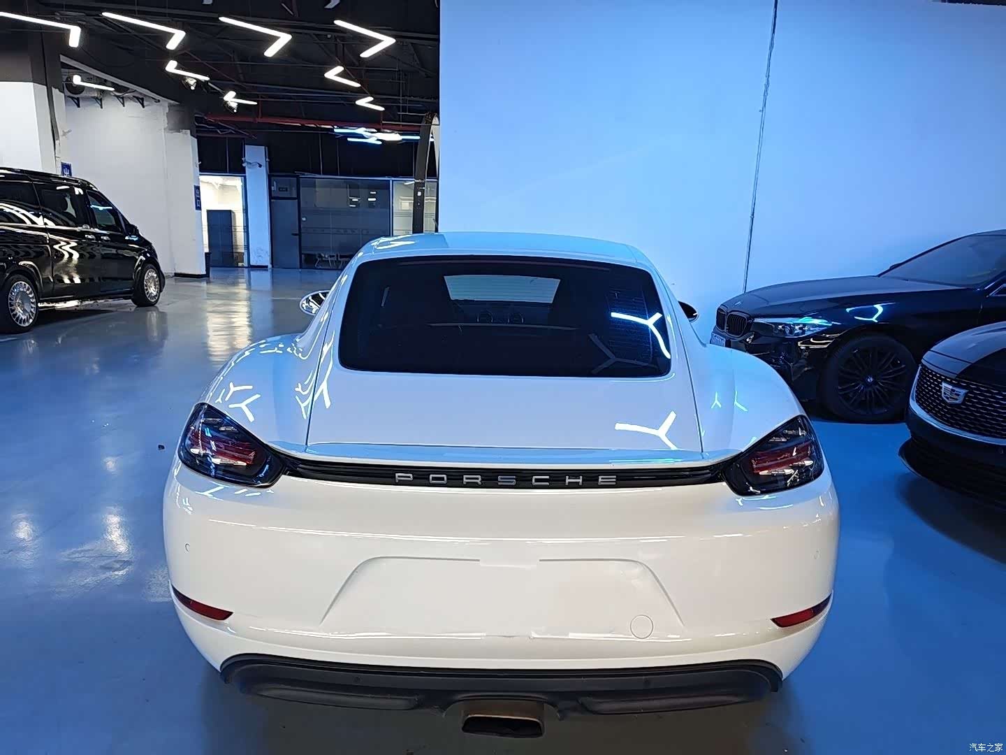 Porsche Cayman, 2018 19