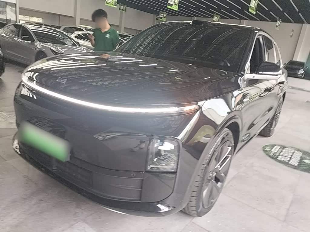 Li Auto L6