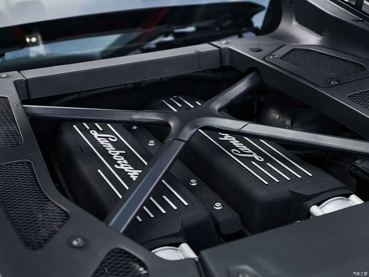 Lamborghini Coupe, 2017 3