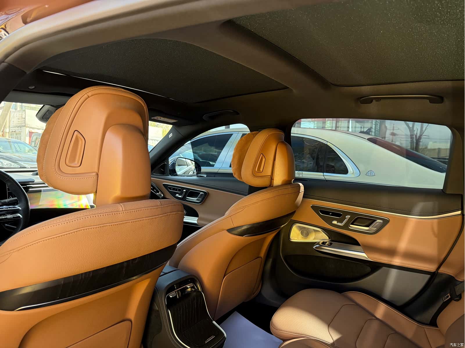 Mercedes-Benz E-Class, 2024 10