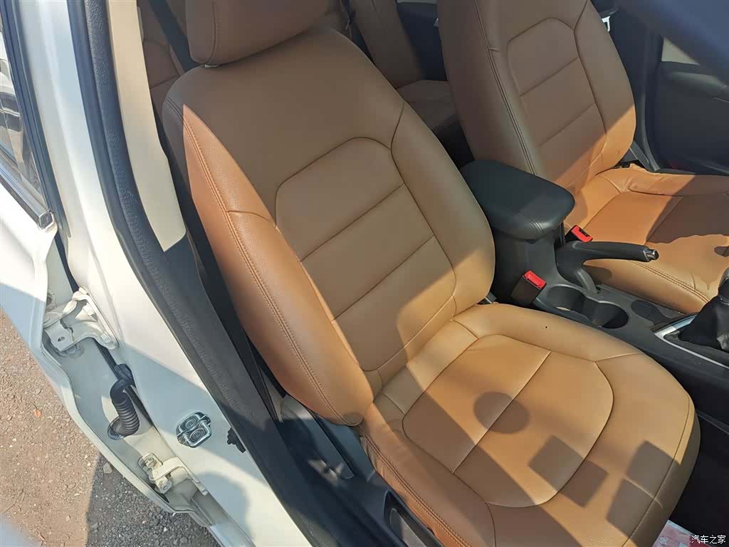 Changan V7, 2017 25